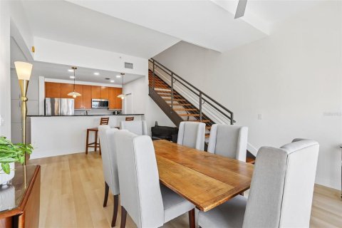 Condominio en venta en Saint Petersburg, Florida, 2 dormitorios, 133.97 m2 № 2200696 - foto 10