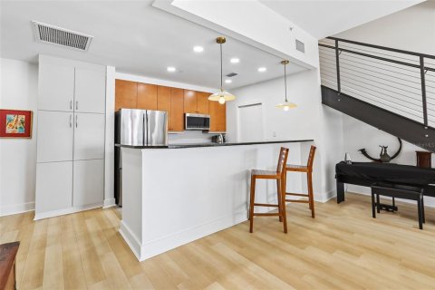 Condominio en venta en Saint Petersburg, Florida, 2 dormitorios, 133.97 m2 № 2200696 - foto 8