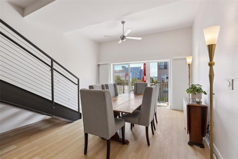 Condominio en venta en Saint Petersburg, Florida, 2 dormitorios, 133.97 m2 № 2200696 - foto 12