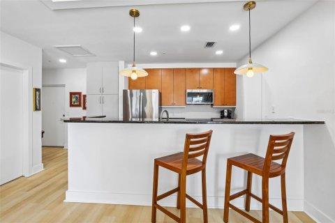 Condominio en venta en Saint Petersburg, Florida, 2 dormitorios, 133.97 m2 № 2200696 - foto 9