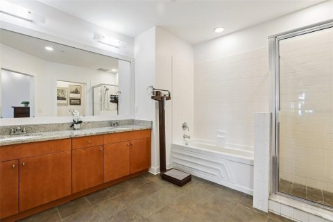 Condominio en venta en Saint Petersburg, Florida, 2 dormitorios, 133.97 m2 № 2200696 - foto 19