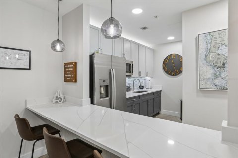 Condominio en venta en Saint Petersburg, Florida, 2 dormitorios, 133.97 m2 № 2200696 - foto 30