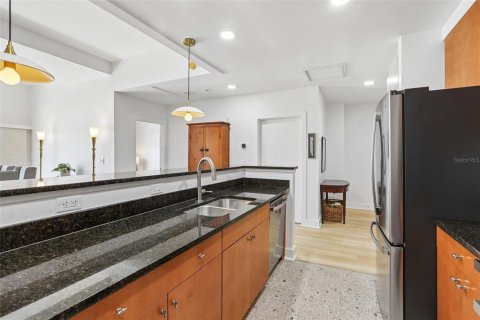 Condominio en venta en Saint Petersburg, Florida, 2 dormitorios, 133.97 m2 № 2200696 - foto 7