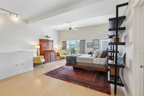 Condominio en venta en Saint Petersburg, Florida, 2 dormitorios, 133.97 m2 № 2200696 - foto 16