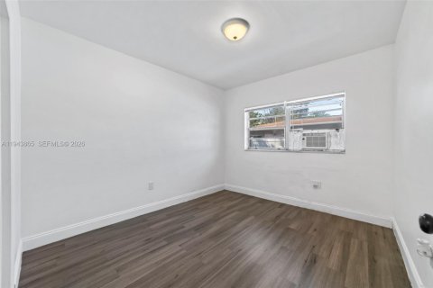 Casa en alquiler en North Miami Beach, Florida, 1 dormitorio № 2059973 - foto 9