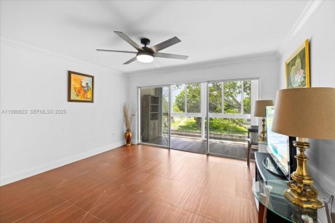 Купить кондоминиум в Тамарак, Флорида 2 спальни, 95.22м2, № 2065785 - фото 26