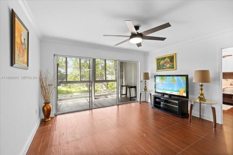 Купить кондоминиум в Тамарак, Флорида 2 спальни, 95.22м2, № 2065785 - фото 25