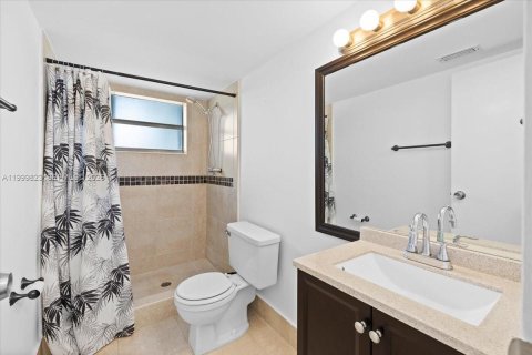 Купить кондоминиум в Тамарак, Флорида 2 спальни, 95.22м2, № 2065785 - фото 9