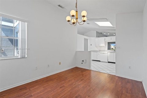 Villa ou maison à vendre à Miramar, Floride: 3 chambres, 110.09 m2 № 1948492 - photo 21