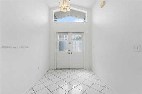 Villa ou maison à vendre à Miramar, Floride: 3 chambres, 110.09 m2 № 1948492 - photo 16