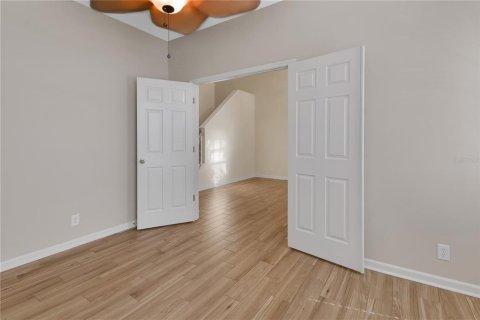 Adosado en venta en DeLand, Florida, 2 dormitorios, 142.7 m2 № 2287973 - foto 9
