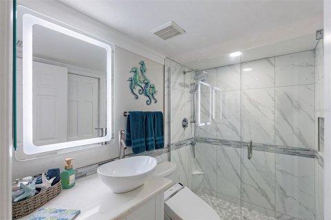 Townhouse in Tierra Verde, Florida 4 bedrooms, 176.98 sq.m. № 1539914 - photo 12