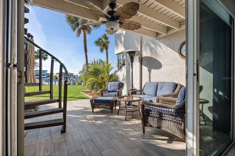 Townhouse in Tierra Verde, Florida 4 bedrooms, 176.98 sq.m. № 1539914 - photo 28