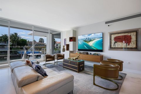 Casa en venta en Coral Gables, Florida, 6 dormitorios, 632.66 m2 № 1952276 - foto 8