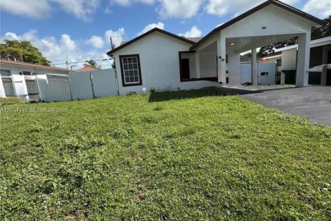 House in Fort Lauderdale, Florida 3 bedrooms, 92.07 sq.m. № 2169975 - photo 2