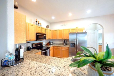 House in Clermont, Florida 4 bedrooms, 192.49 sq.m. № 2083750 - photo 11