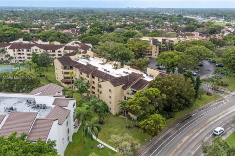 Condo in Miami, Florida, 2 bedrooms  № 1952773 - photo 28