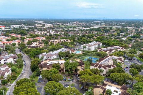 Condo in Miami, Florida, 2 bedrooms  № 1952773 - photo 30