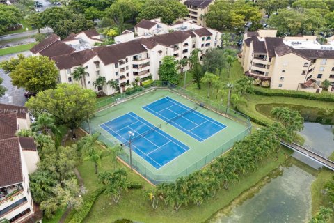 Condo in Miami, Florida, 2 bedrooms  № 1952773 - photo 29