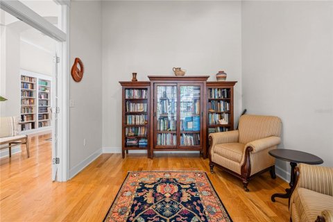 Casa en venta en Gainesville, Florida, 4 dormitorios, 273.5 m2 № 2100025 - foto 8