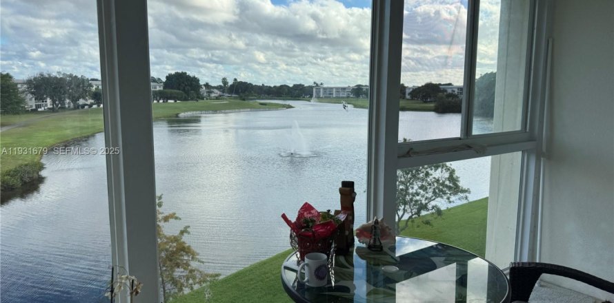 Condominio en Coconut Creek, Florida, 1 dormitorio  № 1991277