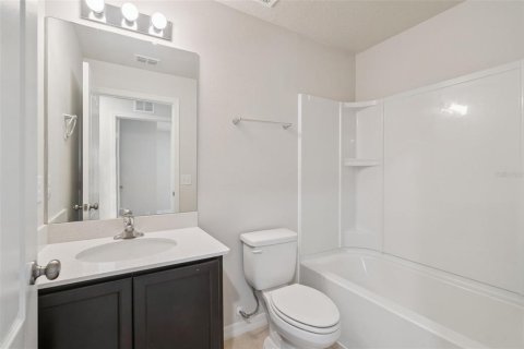 House in Lakeland, Florida 3 bedrooms, 154.03 sq.m. № 2093549 - photo 22