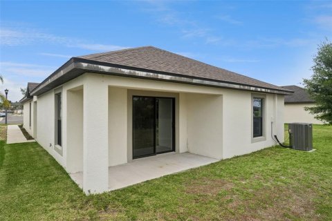 House in Lakeland, Florida 3 bedrooms, 154.03 sq.m. № 2093549 - photo 23