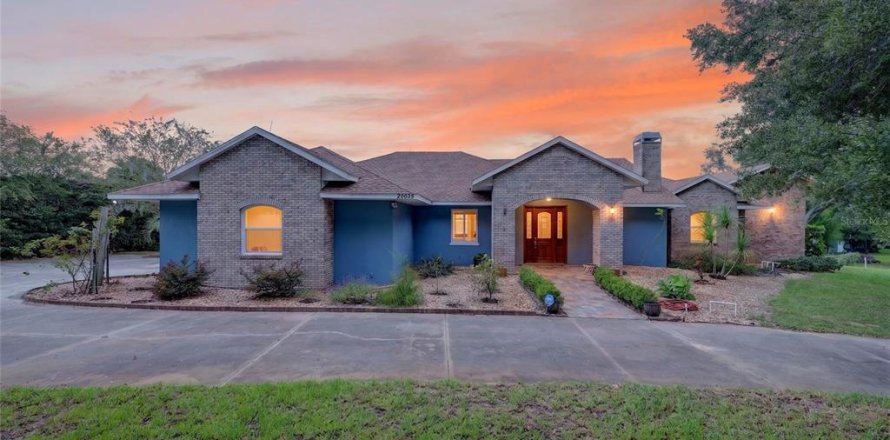 Villa ou maison à Clermont, Floride 3 chambres, 219.16 m2 № 2405565