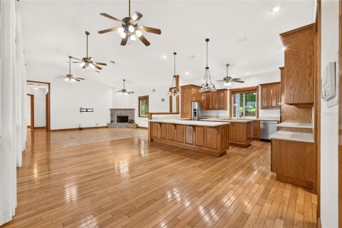 Villa ou maison à vendre à Clermont, Floride: 3 chambres, 219.16 m2 № 2405565 - photo 12