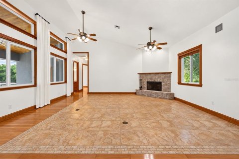 Villa ou maison à vendre à Clermont, Floride: 3 chambres, 219.16 m2 № 2405565 - photo 8