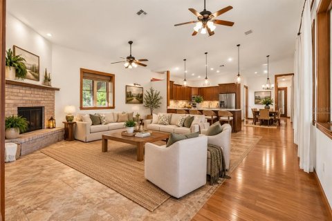 Villa ou maison à vendre à Clermont, Floride: 3 chambres, 219.16 m2 № 2405565 - photo 9