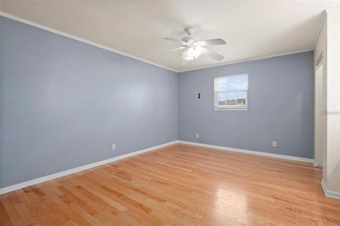 House in Panama City, Florida 3 bedrooms, 196.77 sq.m. № 2396314 - photo 14