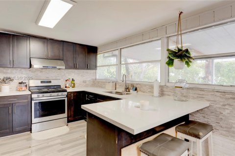 Купить виллу или дом в Майами, Флорида 5 спален, 131.46м2, № 2052126 - фото 17