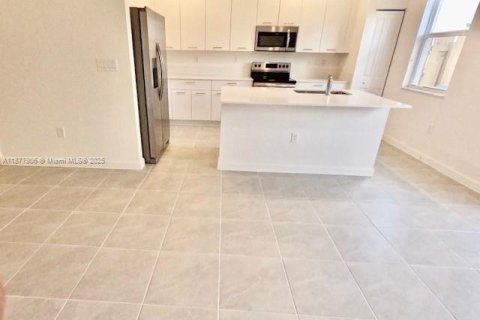 Touwnhouse à vendre à Miami, Floride: 3 chambres, 169.73 m2 № 1971469 - photo 10