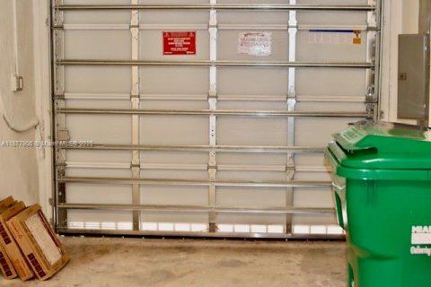 Touwnhouse à vendre à Miami, Floride: 3 chambres, 169.73 m2 № 1971469 - photo 26