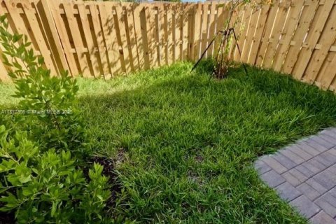 Touwnhouse à vendre à Miami, Floride: 3 chambres, 169.73 m2 № 1971469 - photo 23