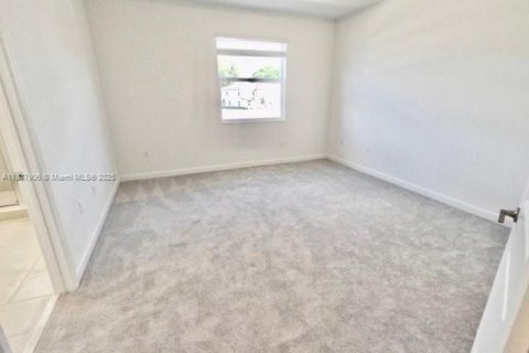 Touwnhouse à vendre à Miami, Floride: 3 chambres, 169.73 m2 № 1971469 - photo 17