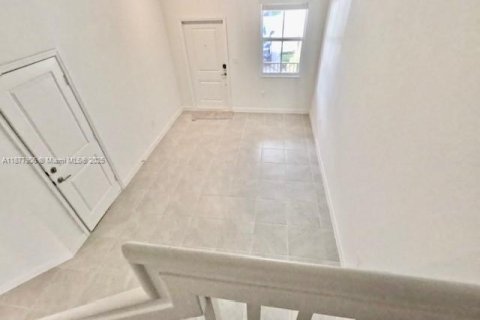 Touwnhouse à vendre à Miami, Floride: 3 chambres, 169.73 m2 № 1971469 - photo 11