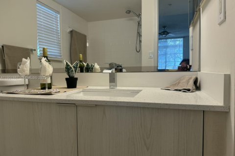 Copropriété à louer à Pembroke Pines, Floride: 2 chambres, 98.94 m2 № 1990255 - photo 21