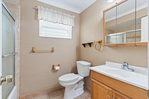Commercial property in Fort Lauderdale, Florida 289.39 sq.m. № 2370089 - photo 16