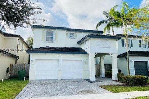 Villa ou maison à Homestead, Floride 5 chambres, 250.19 m2 № 2006990