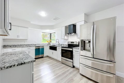 Купить виллу или дом в Апопка, Флорида 8 комнат, 203.64м2, № 1872869 - фото 23