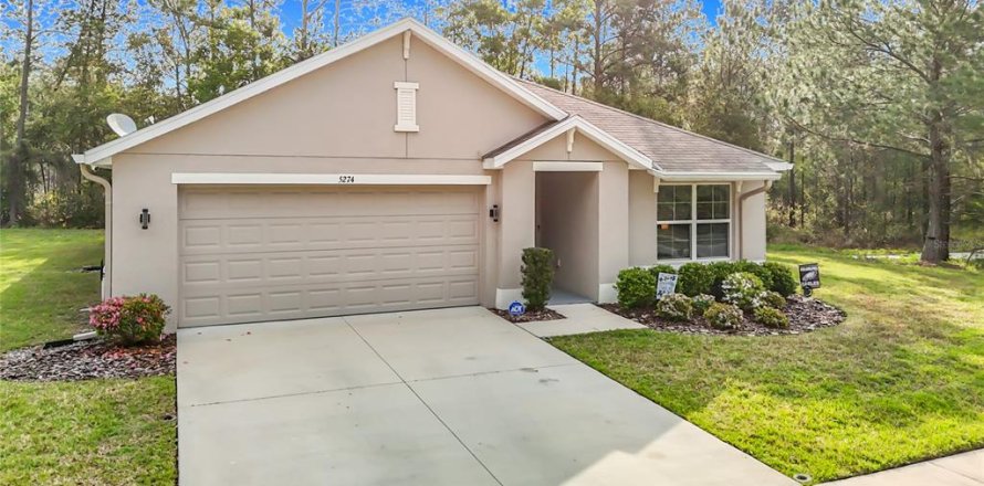 Villa ou maison à Brooksville, Floride 3 chambres, 157 m2 № 2230794