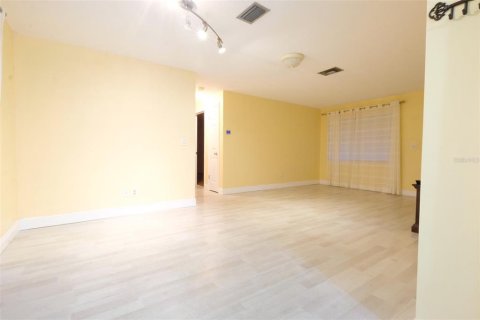 House in Clearwater, Florida 2 bedrooms, 82.96 sq.m. № 1622874 - photo 4