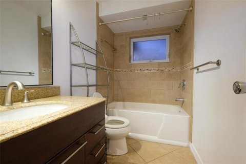 House in Clearwater, Florida 2 bedrooms, 82.96 sq.m. № 1622874 - photo 8
