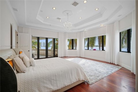 Villa ou maison à vendre à North Miami Beach, Floride: 7 chambres, 718.04 m2 № 2021589 - photo 19