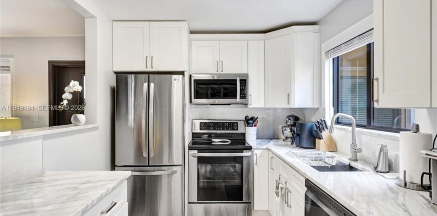 Кондоминиум с 2 спальнями в Делрей-Бич, Флорида № 2005789