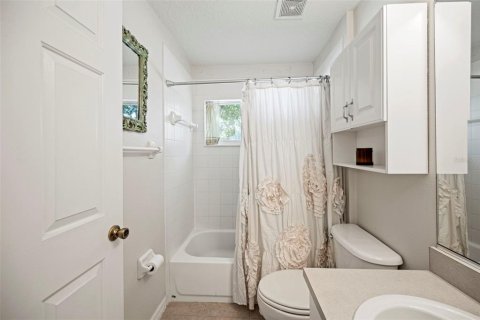 House in Palm Coast, Florida 3 bedrooms, 142.23 sq.m. № 1376253 - photo 25