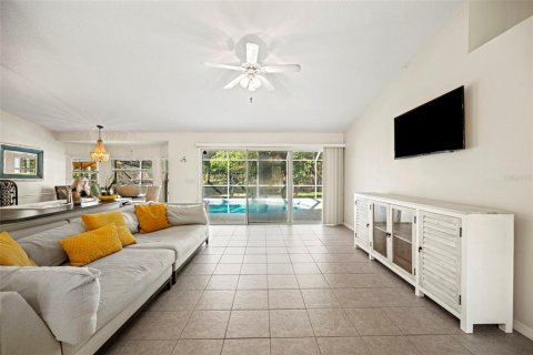 House in Palm Coast, Florida 3 bedrooms, 142.23 sq.m. № 1376253 - photo 6