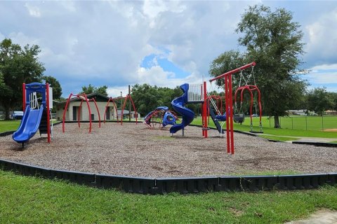 House in Citrus Springs, Florida 4 bedrooms, 215.53 sq.m. № 1832817 - photo 26